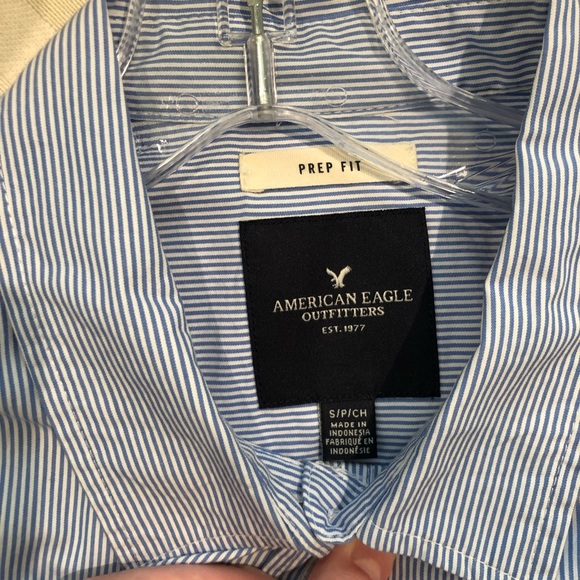 American Eagle Striped Button Down - Picture 3 of 9
